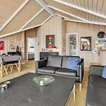Three-bedroom In Sydals 펜션 Sarup