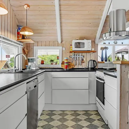 Three-bedroom In Sydals Дом отдыха