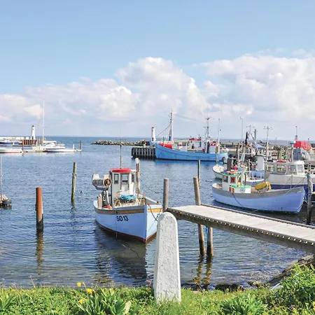 Дом отдыха Three-bedroom In Sydals