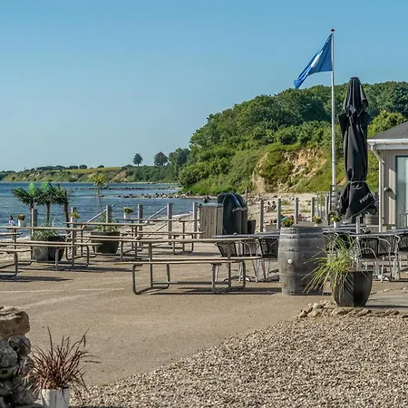 Дом отдыха Three-bedroom In Sydals *