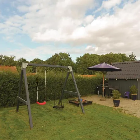 Three-bedroom In Sydals Дом отдыха