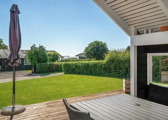 Three-bedroom In Sydals Sarup