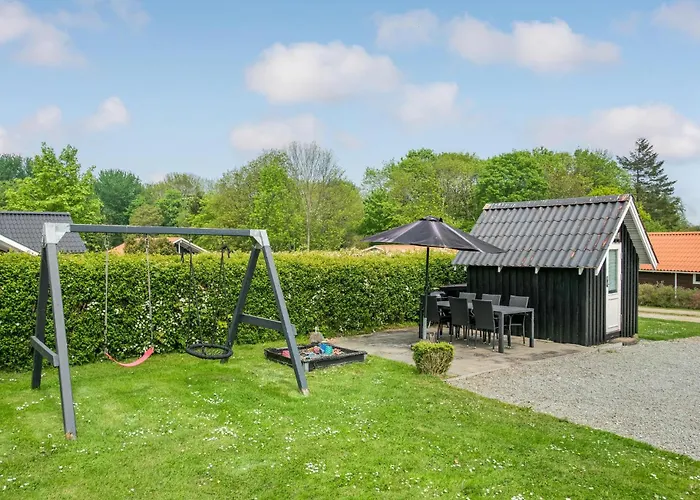 Three-bedroom In Sydals Sarup