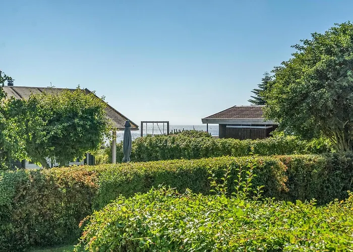 Three-bedroom In Sydals * Sarup