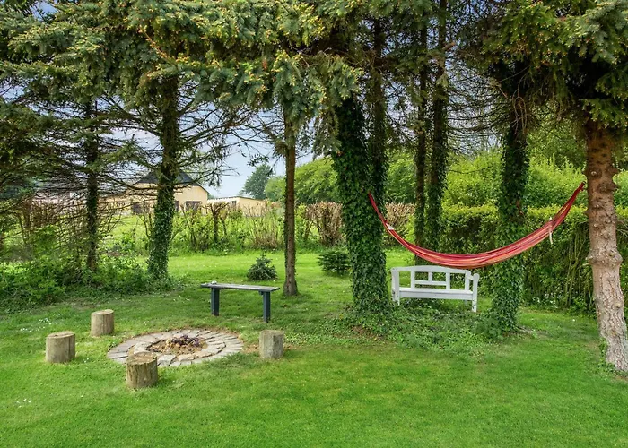 Three-bedroom In Sydals * Sarup